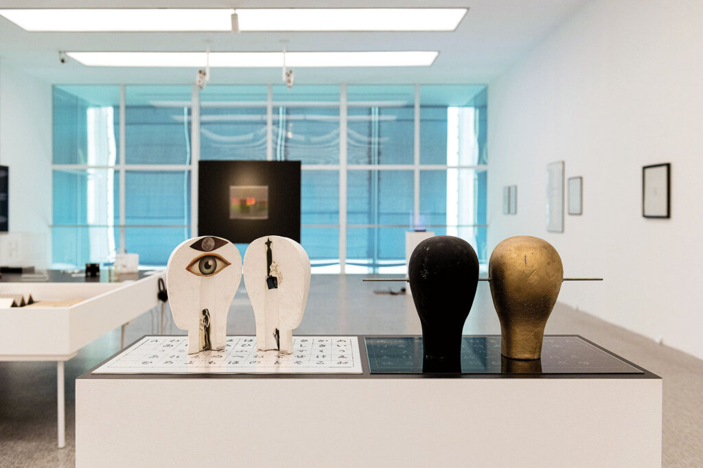 Was alles möglich ist in der zeitgenössischen Kunst: In der Sammlung des „Archivio di Nuova Scrittura“ verfließen die Gattungen. Foto: Luca Meneghel
