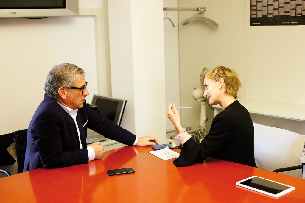 Welche Herausforderungen warten auf Südtirols Gemeinden? Wie Kandidaten finden für die Gemeindewahlen im Mai? Darüber und noch über einiges mehr hat Alexandra Aschbacher mit Andreas Schatzer gesprochen, dem Präsidenten des Gemeindenverbandes Foto: Alexander Alber