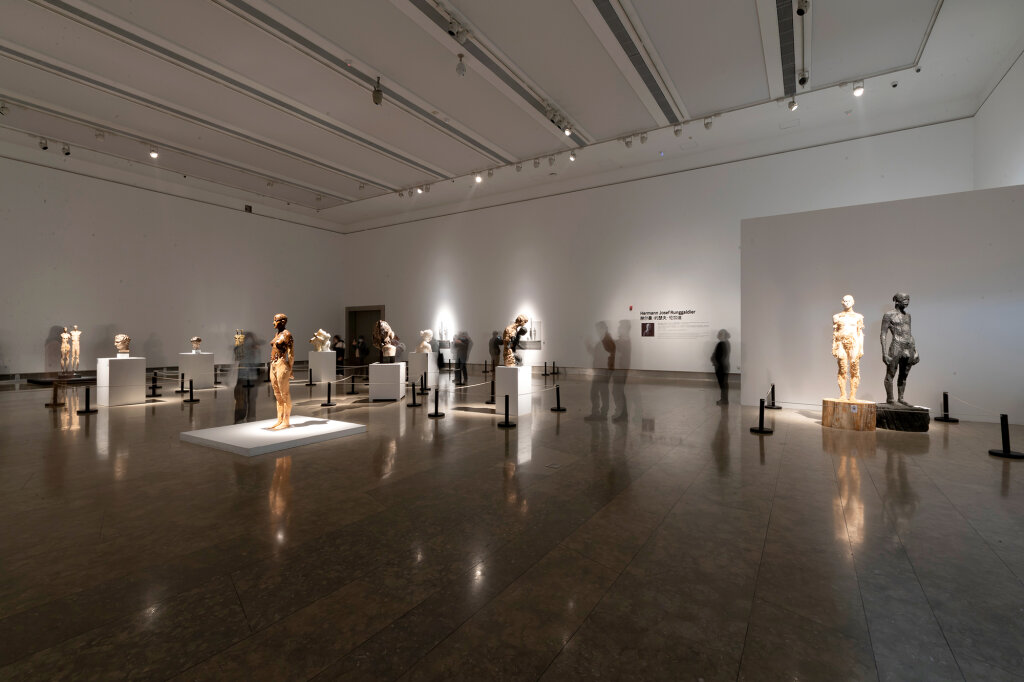 Drei Monate haben die 42 Figuren auf See verbracht: „Die Chinesen schauen Kunst anders an.“ Foto: Zhejiang Art Museum, Hangzhou