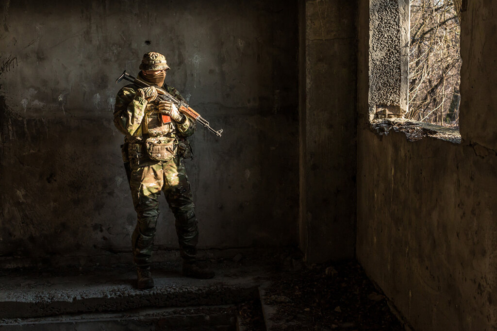 In der Hauptstadt Kiew geht alles seinen Gang, doch Freiwillige üben für einen Krieg: „Eigentlich herrscht in der Ukraine schon seit acht Jahren Krieg. Foto: Oksana Parafeniuk