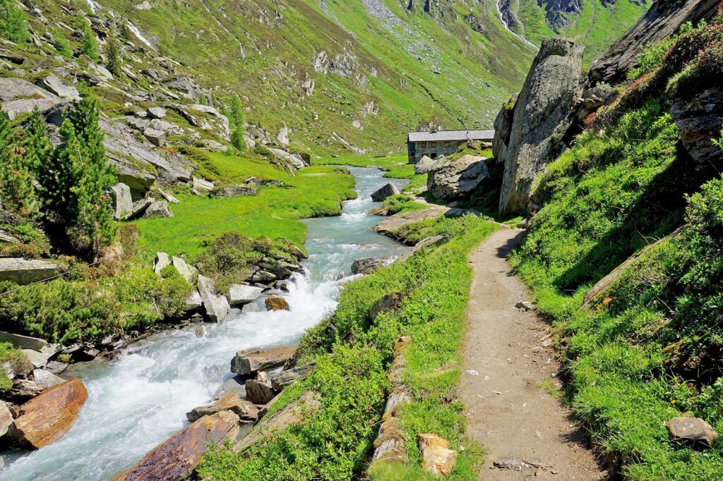 Idylle Lahner-Alm, oberhalb Kasern (Gemeinde Prettau): „Erschließung wäre Dammbruch.“ Foto: Heimatpflegeverband