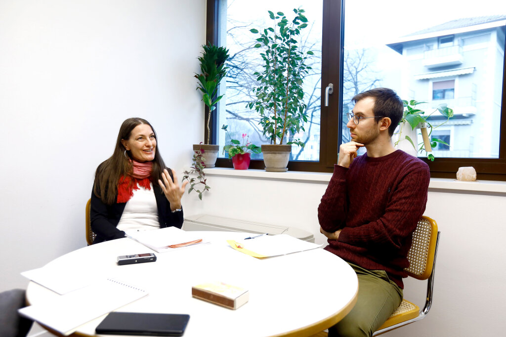 Kontrovers: Knapp anderthalb Stunden dauerte das Gespräch zwischen Anita Tscholl und Matthias Cologna, beide hatten sich darauf gut vorbereitet. Foto: Alexander Alber