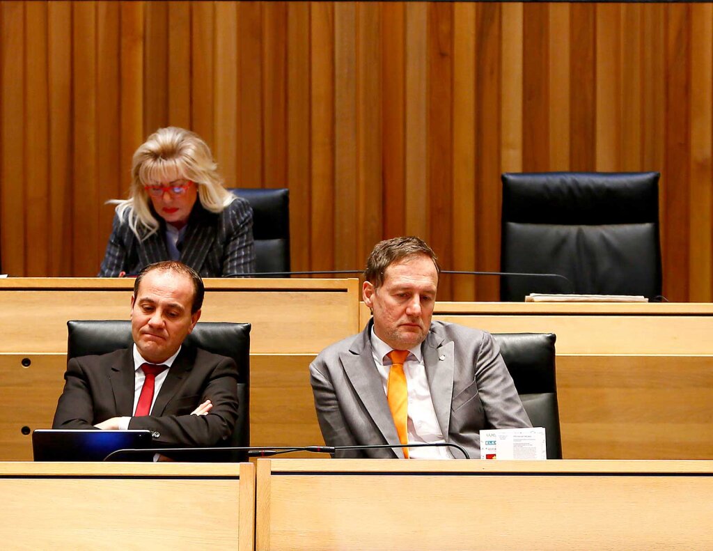 Die Südtiroler Lega befindet sich im Sinkflug: Nun will die Parteiführung rund um die Abgeordneten Rita Mattei (hinten), Giuliano Vettorato (links) und Massimo Bessone die Wende schaffen. Foto: Alexander Alber