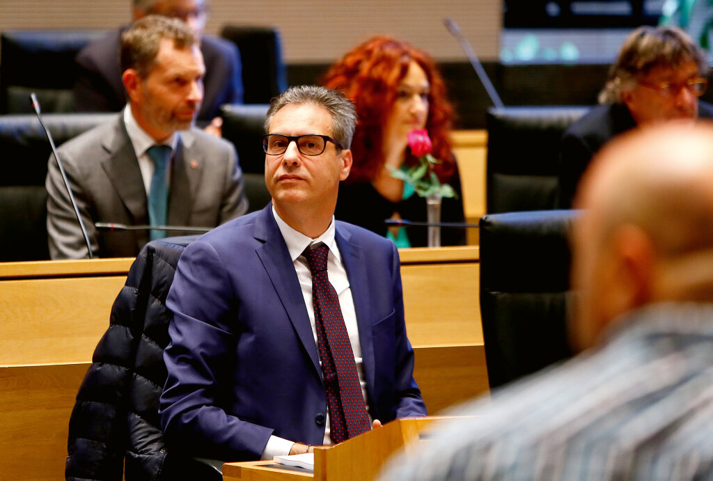 516 Stimmen: Diego Nicolini wirkt im Landtag manchmal ein wenig verloren. Foto: Alexander Alber