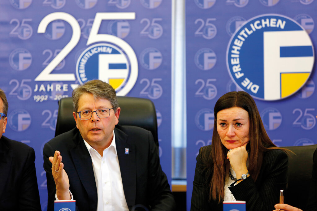 Freiheitlichen-Fraktionschef Pius Leitner, Nachfolgerin Ulli Mair: „Trete erhobenen Hauptes ab.“ Foto: Alexander Alber