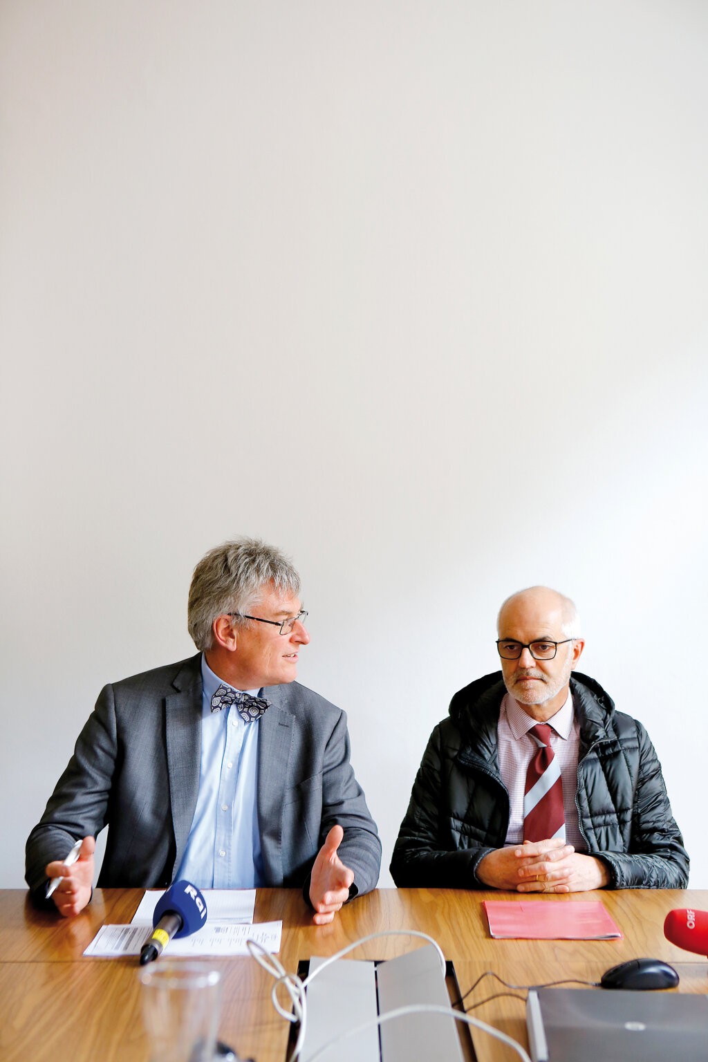 Generaldirektor Thomas Schael und Sanitätsdirektor Thomas Lanthaler: „Kein Grund zu Alarmstimmung.“ Foto: Alexander Alber