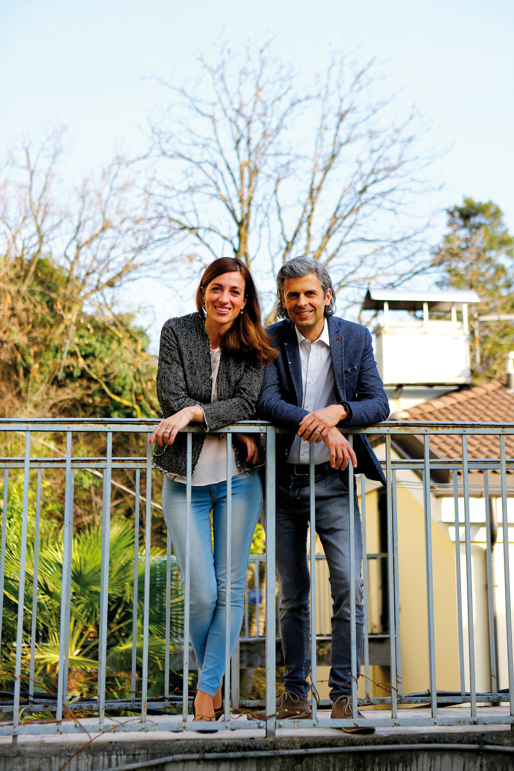 Luisa Righi und Stefan Wallisch: Seit 2007 haben sie zusammen vier Bücher verfasst, in denen sie Geschichten über Südtirol erzählen. Foto: Alexander Alber