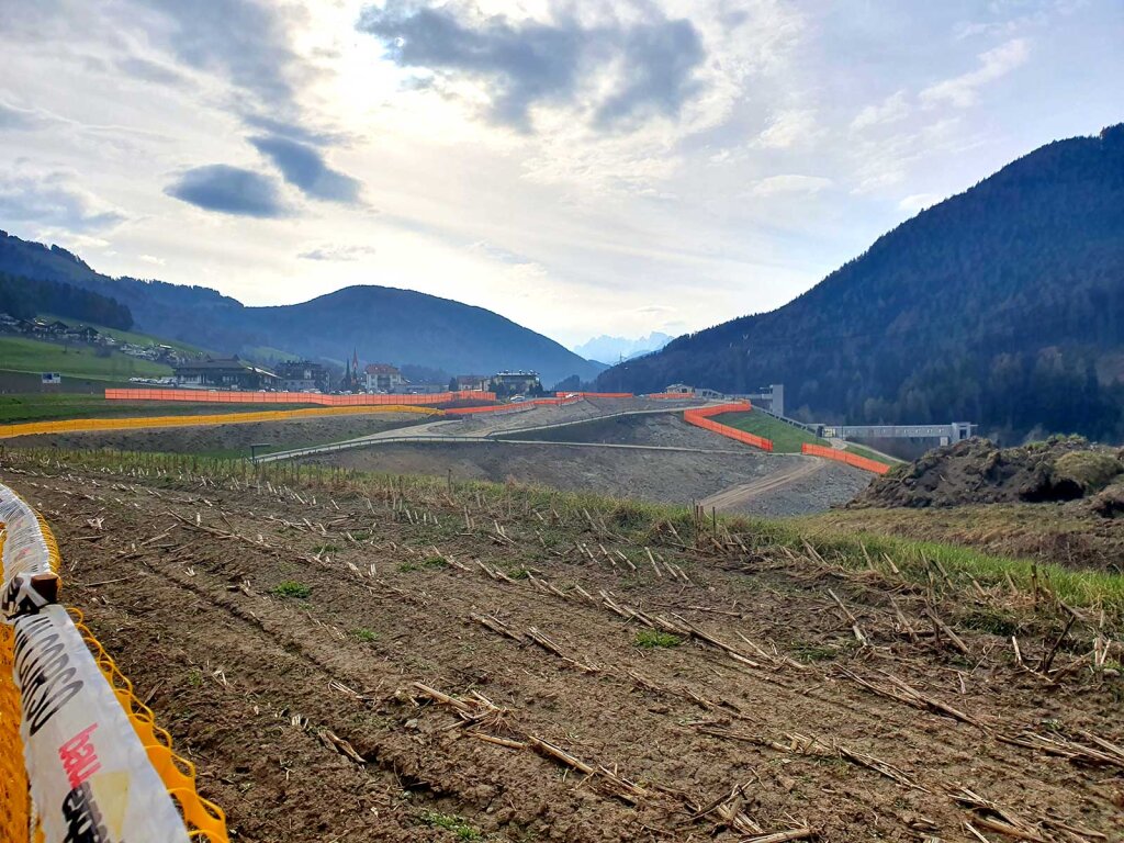 Umfahrung Percha Kosten: 108 Millionen Euro Stand: Bauarbeiten bereits begonnen Foto: sul