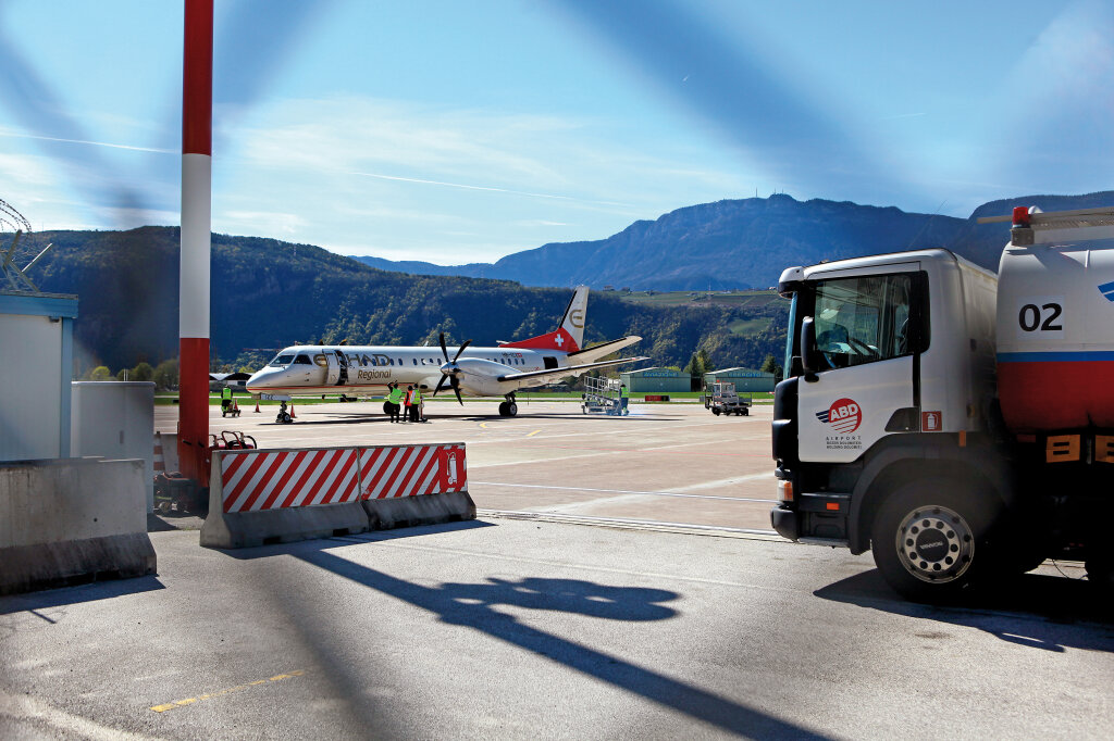 Grüne Bremse: Ein Gesetzentwurf soll Flugbewegungen begrenzen. Foto: Alexander Alber