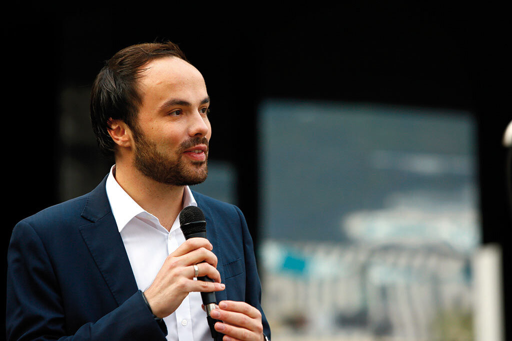 Philipp Achammer, unter anderem Landesrat für Bildung: „Es musste schnell irgendetwas arrangiert werden.“ Foto: Alexander Alber