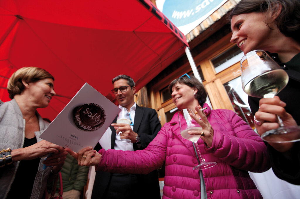 Heidy Kessler, Arno Kompatscher, Jutta Kusstatscher, Lisa Maria Gasser. Foto: Salto.bz