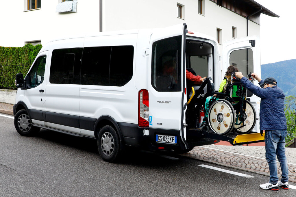 Die Situation hat sich mittlerweile zwar etwas eingependelt, Probleme gibt es im Transport von Schülerinnen und Schülern mit Beeinträchtigung aber immer noch. Anders als zuletzt vermeldet. Foto: Alexander Alber