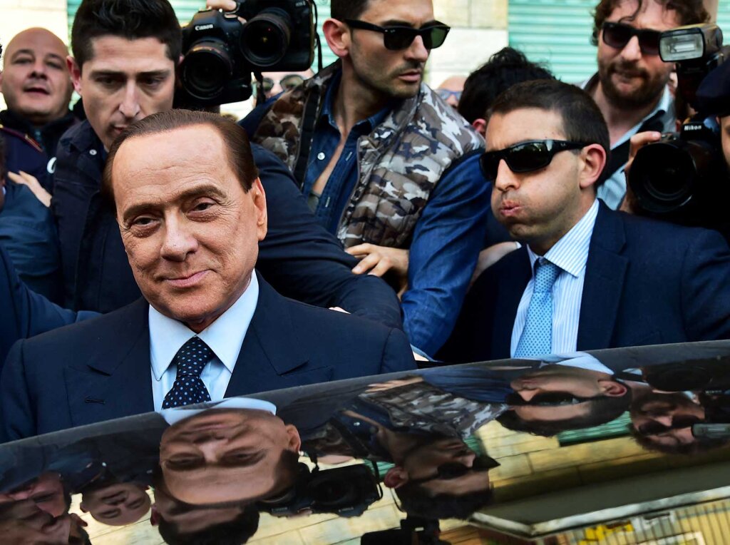 Berlusconi, als er noch voll aktiv war: Kein anderer vor ihm in Italien gab so viel auf sein Äußeres. Foto: Giuseppe Cacace