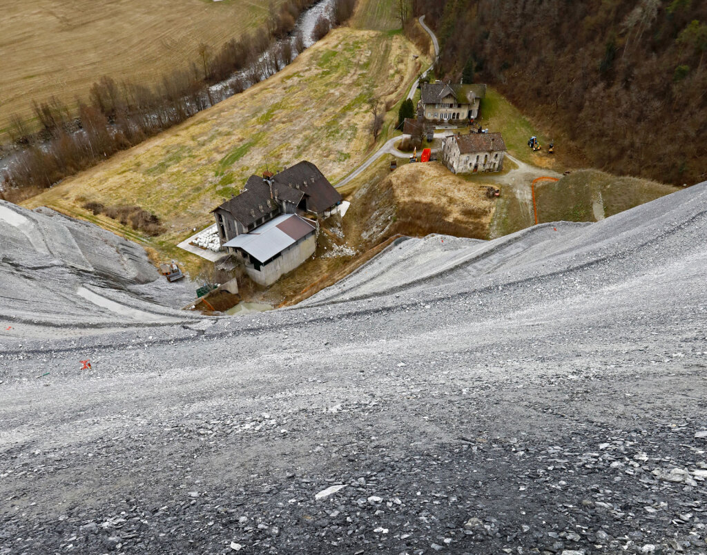 Der Hinterriggerhof von Roberto Sossai im Riggertal bei Vahrn: für den BBT enteignet – und was dann? Foto: Alexander Alber