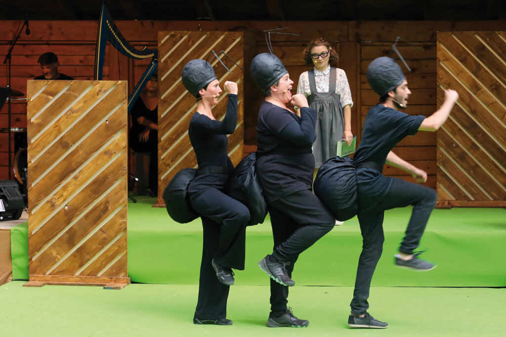 Freiluft-Produktion „Der Held im Labyrinth“: Ansprechendes Kinder- und Jugendtheaterstück von Brigitte Knapp, die auch Regie führt. Foto: Verein Freiluft