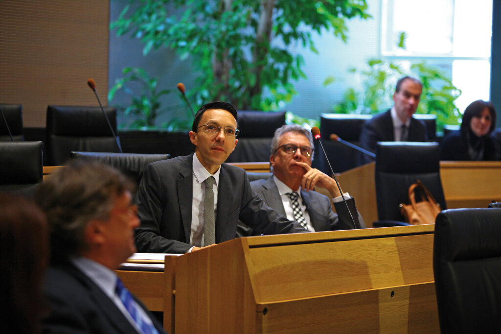 Gegenspieler Christian Tommasini, Roberto Bizzo: Die ehemaligen Parteikollegen gehen jetzt getrennte Wege, Tommasini mit dem angeschlagenen PD, Bizzo mit einer neuen Bürgerliste. Foto: Alexander Alber