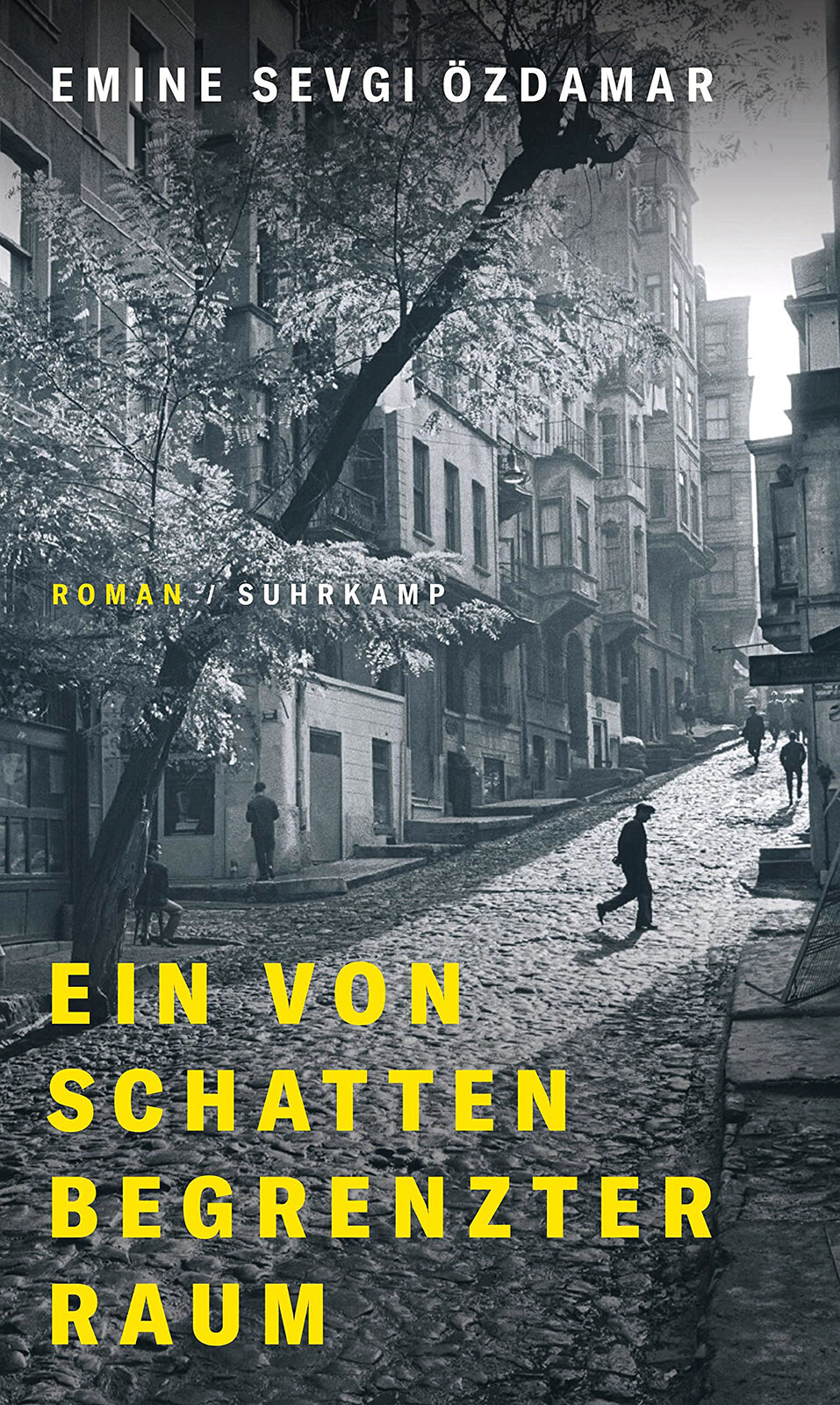 Lebensbuch: Die Autorin pendelt zwischen Traum und eigenem Leben.