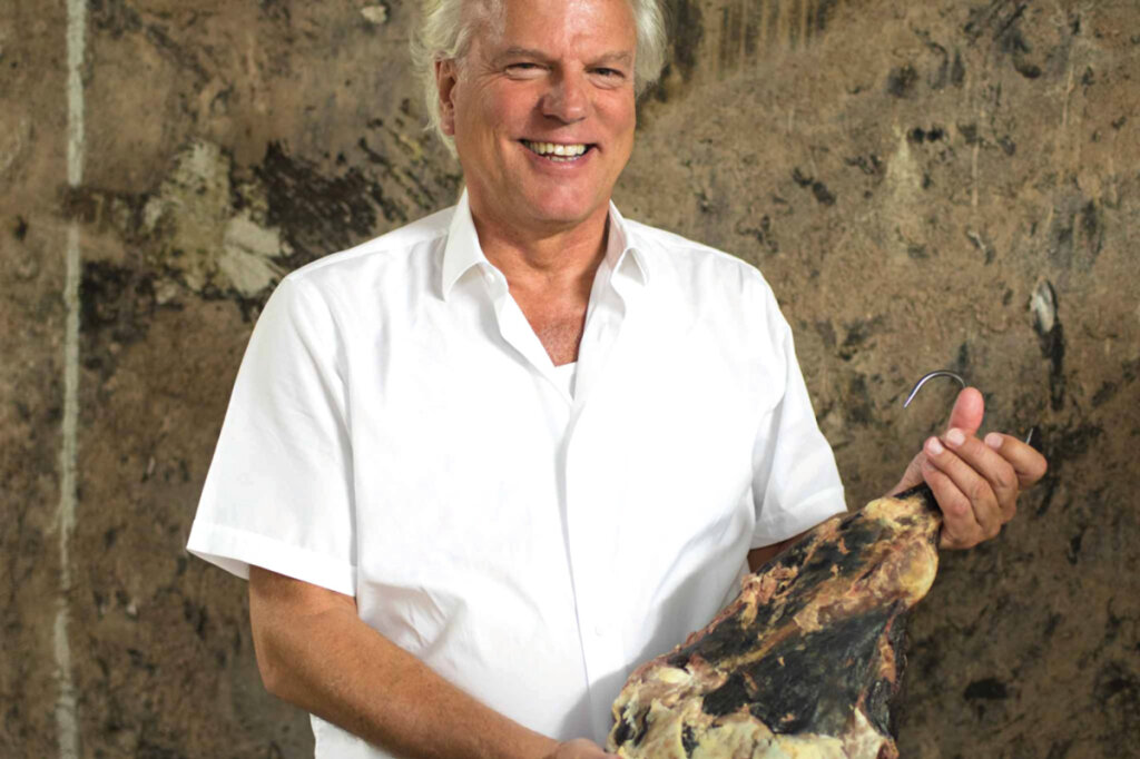 Gastronom Otto Mattivi: „Das Südtiroler Aomi“, schreibt die Süddeutsche, „serviert Fleisch mit Fleisch mit Fleisch.“ Foto: Archiv
