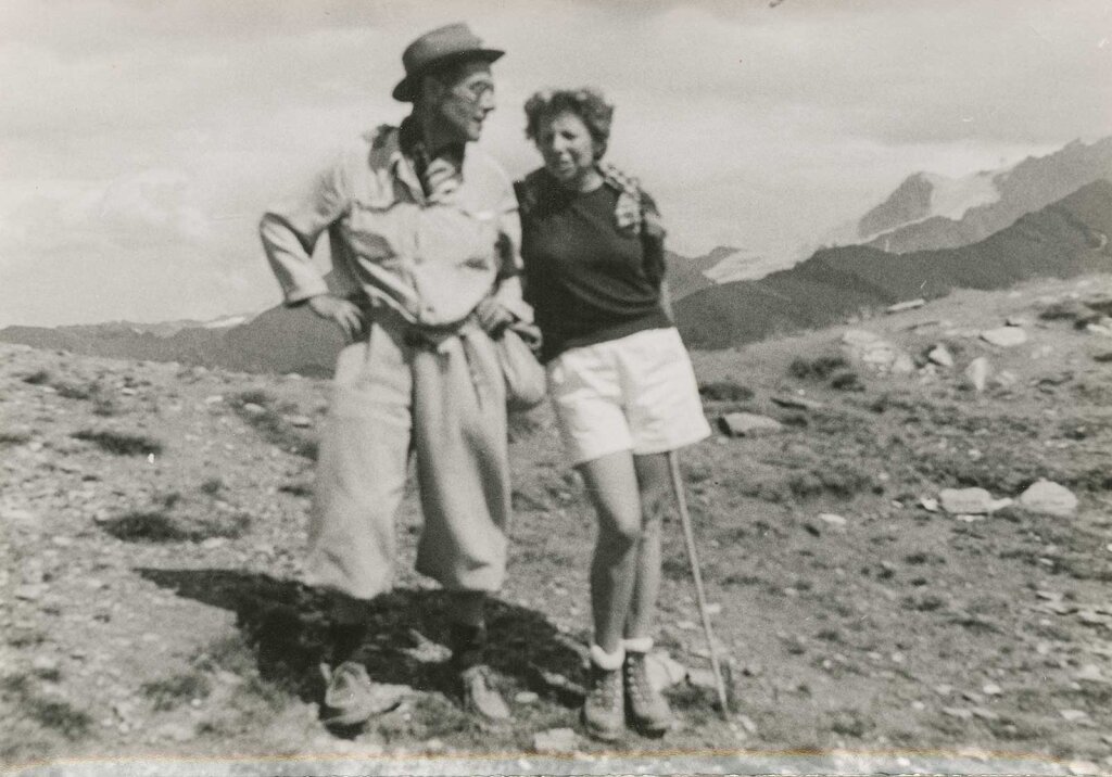 „Die größte Beziehung meines Lebens“: Molz und Jo-Jo, Felix Gasbarra und Ilse Winter, die Eltern von Gabriel Heim Ende der 1940er-Jahre. Foto: Archiv Gabriel Heim