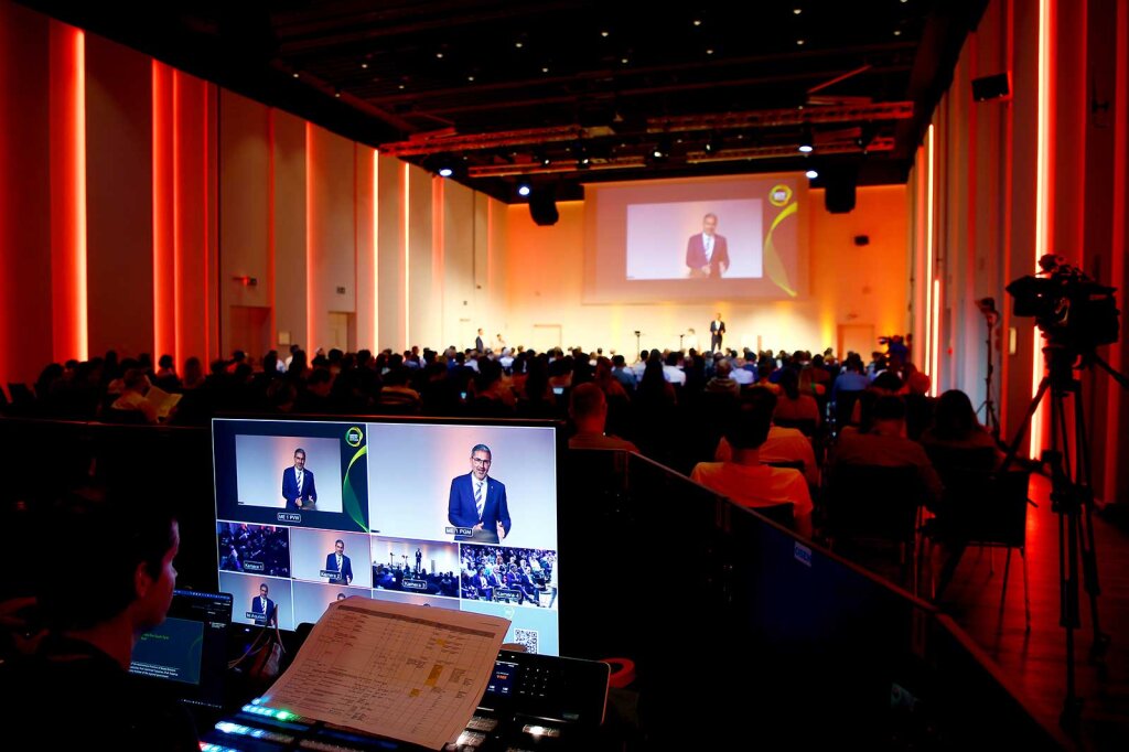 Landeshauptmann Arno Kompatscher tönt bei den „Sustainability Days“ vergangene Woche in Bozen: „Das neoliberal-kapitalistische Modell funktioniert nicht.“ Foto: Alexander Alber