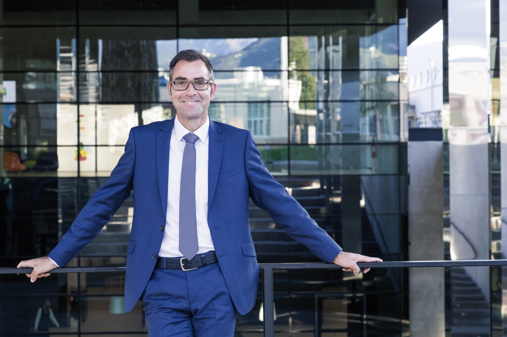 Christian Pfeifer, ist seit vier Jahren Chefredakteur der Südtiroler Wirtschaftszeitung (SWZ). Foto: Ingrid Heiss