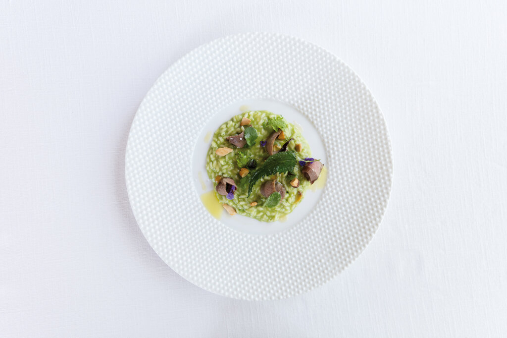 Traditionelles neu interpretiert: Die Natur ist Inspirationsquelle für Südtiroler Gourmetköche. Foto: Johannesstube