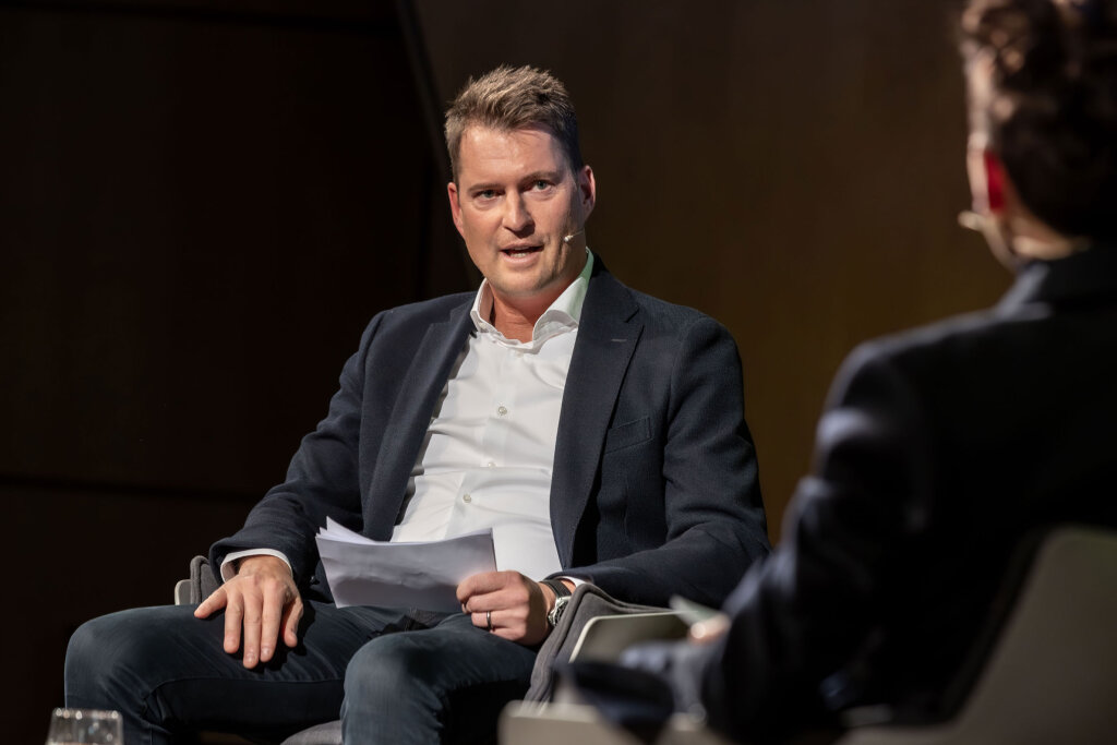 Wie ticken arabische Gäste? Und was erwarten sie sich von Südtirol? Antworten darauf gab der Unternehmensberater und Kenner der arabischen Märkte, Stefan Schmidt, vergangene Woche bei den vierten ff-Talks 2025. Foto: LIVE-STYLE Agency