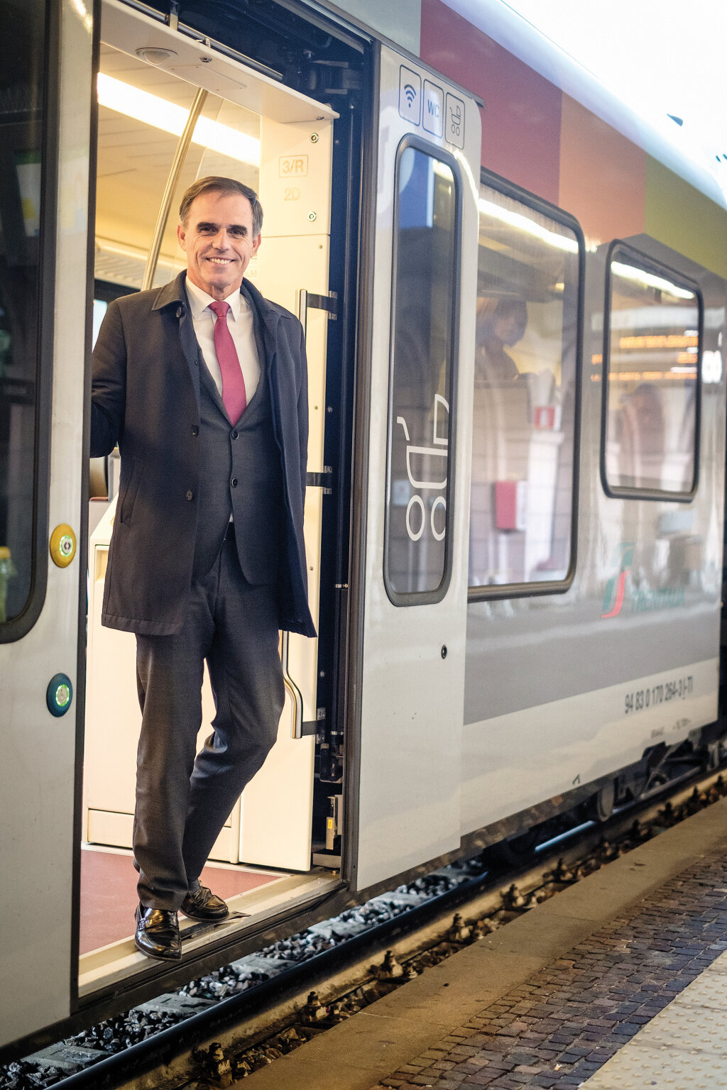 Mit der Vinschger Bahn in die Politik gekommen: Richard Theiner in der Vinschger Bahn. Foto: Ludwig Thalheimer