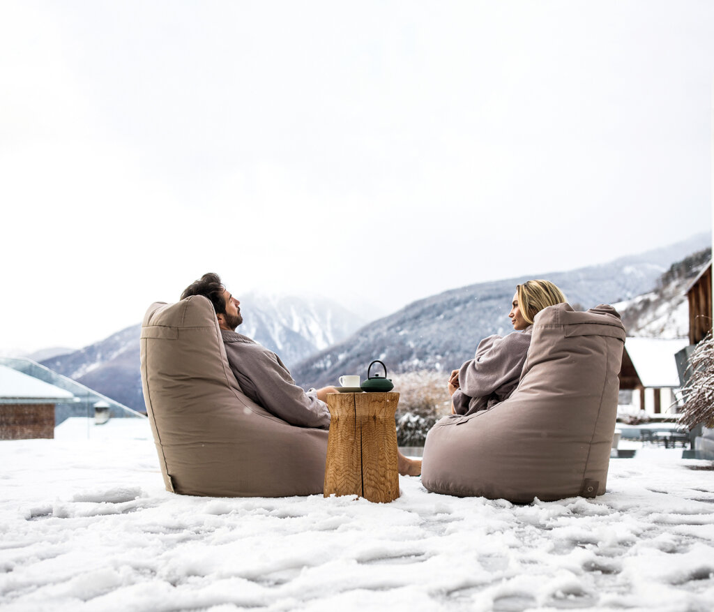 Ruhesuchende müssen sich in Geduld üben. Das Hotel Weisses Kreuz in Burgeis wollte bereits am 20. Dezember öffnen, nun mussten die Inhaber die Eröffnung auf den 7. Jänner 2021 verschieben. Foto: Hotel Weisses Kreuz/Daniel Zangerl