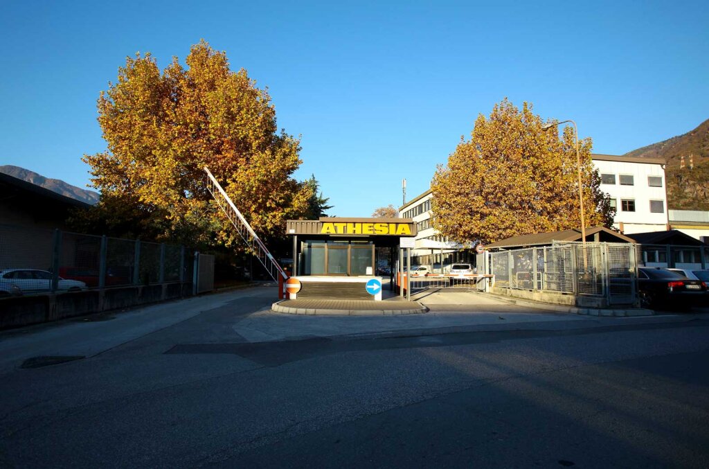Hauptsitz der Athesia in Bozen Süd: Eigenkapital von 122 auf 213 Millionen Euro gesteigert. Foto: Alexander Alber